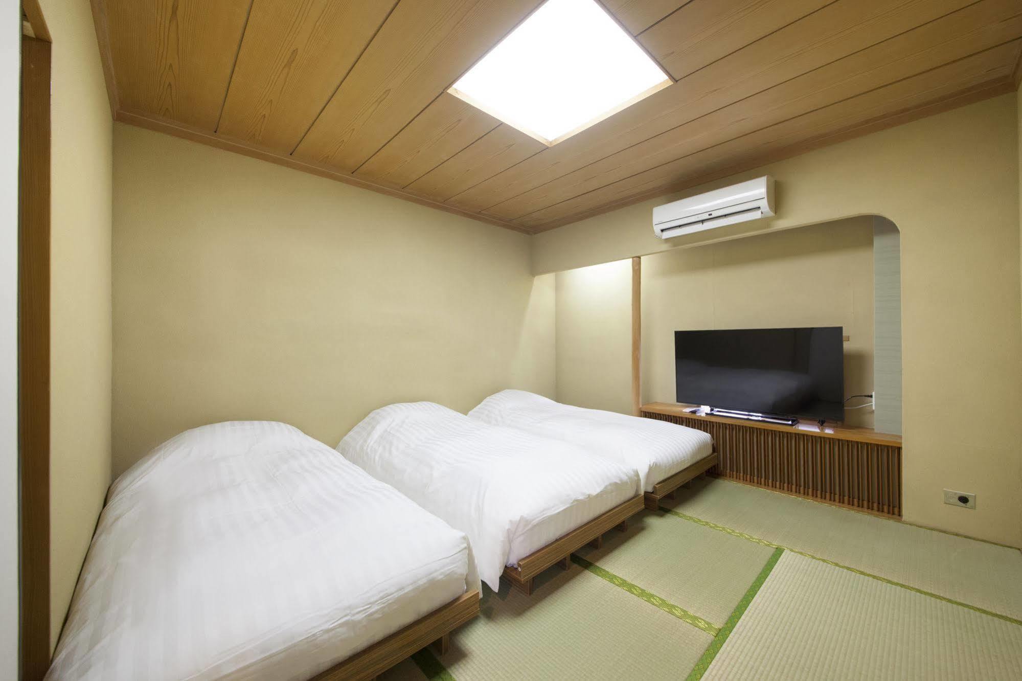 Centurion Ladies Hostel Ueno Park Tokyo Exterior photo